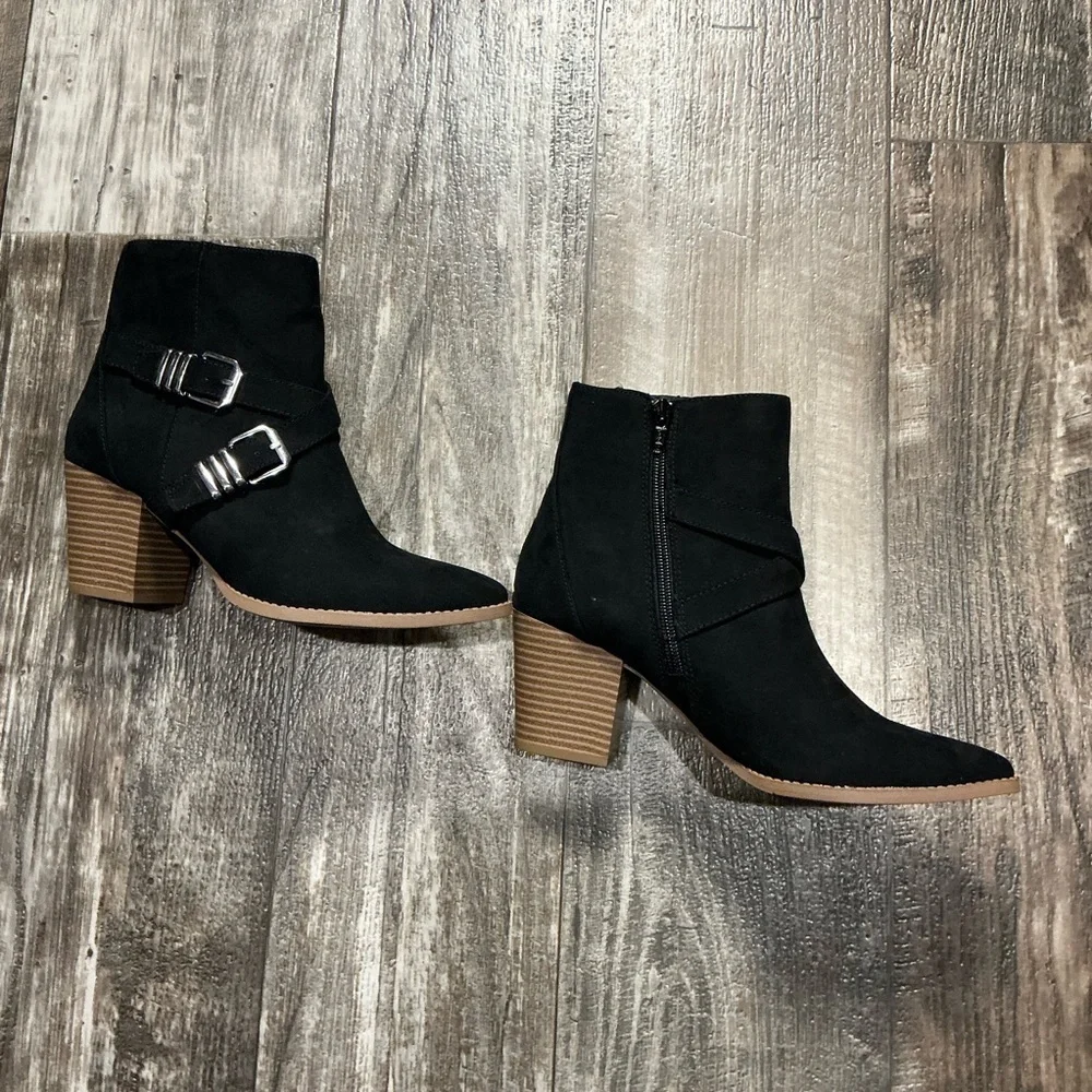 Sun + Stone Black Ankle Boots with Silver Buckles Size 7